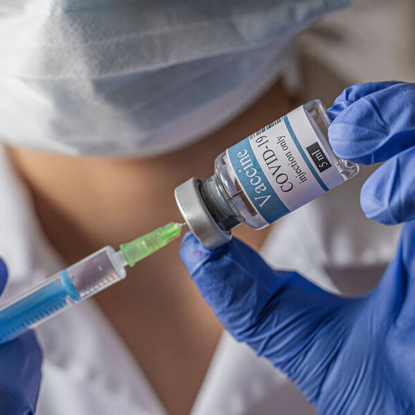 mic b12 injection vs iv  MIC + B12 vs Vitamin B12 vs Lipo-C  Not all wellness injections are  created equal. While each option may support energy and overall wellness,  they serve different purposes depending on